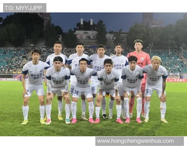 重庆足球队与南京足球队赛后分析个人能力的全面对比与总结